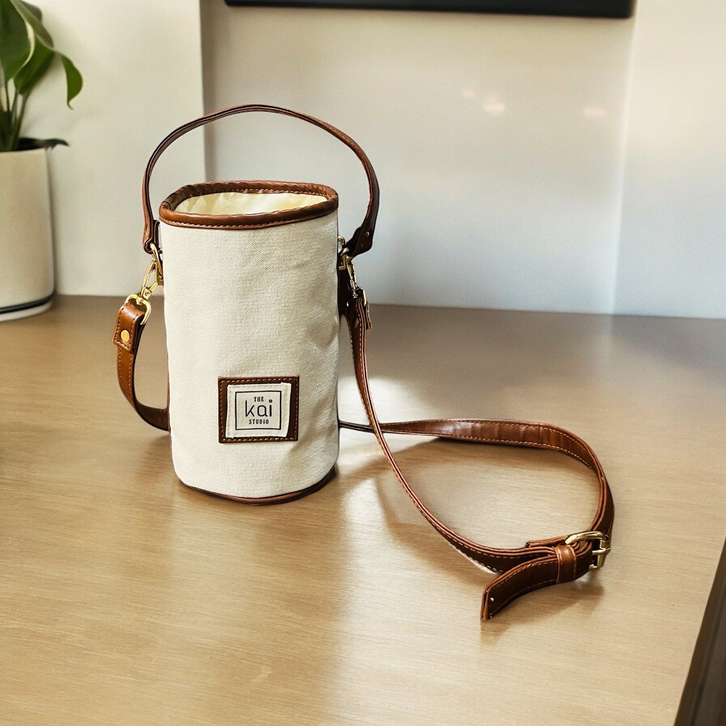 Ivory - A Bucket Story